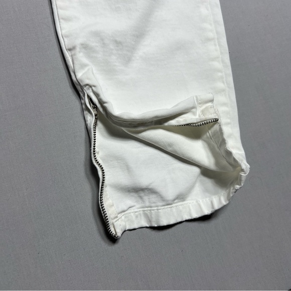 Calvin Klein Jeans Women’s White Zip Fit Size 8 - Picture 3 of 11